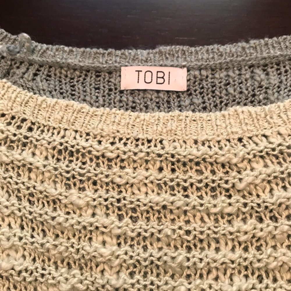 Oversized High-Low Sweater - Picture 3 of 6